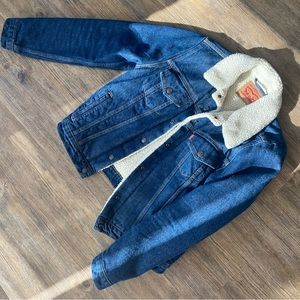 Trendy Levi's Jean Jacket with Fuzzy Sherpa Lining - Size L, Worn Twice